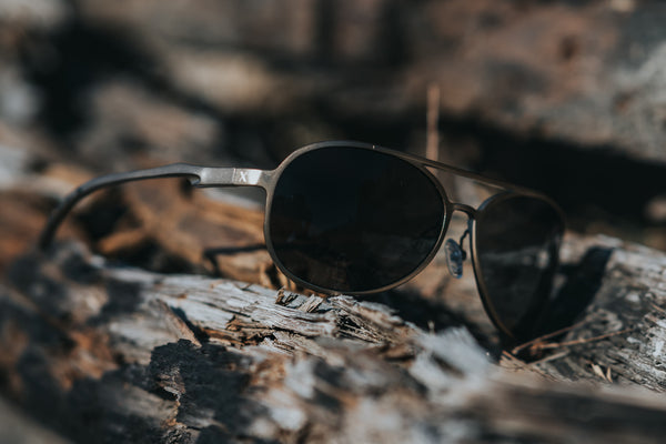 few. サングラス　BLK/GRY X1 Series Gunmetal Gray Polarized – Striyker Sunglasses